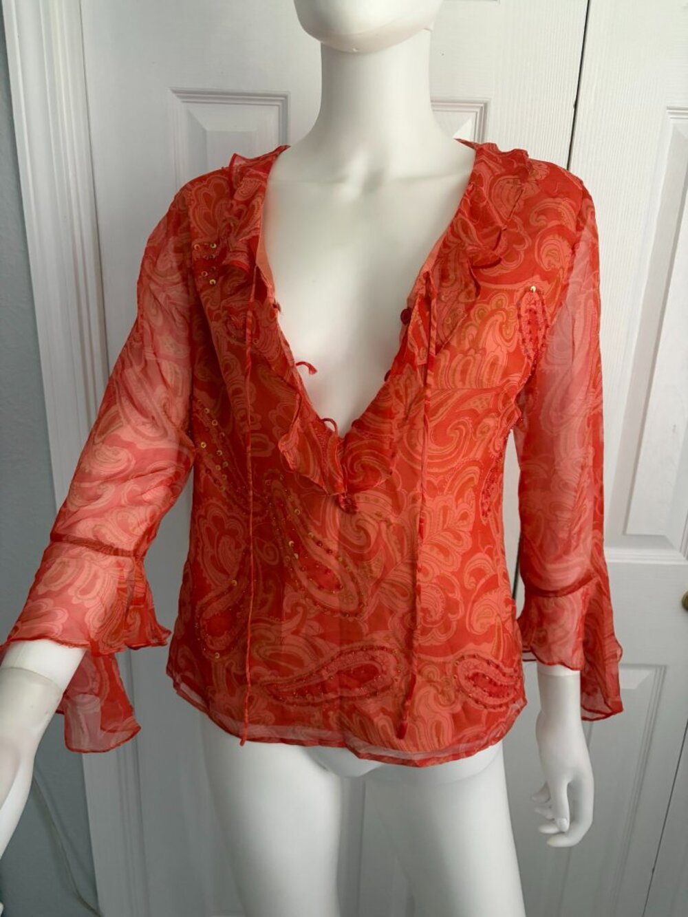 Orange paisley print size small 100% silk 3/4 sleeve v neck top